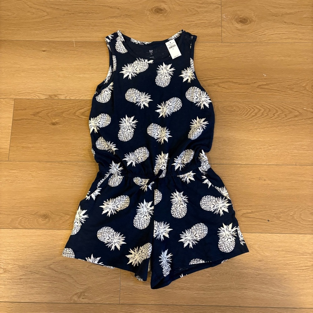 SUMMER CLOSE OUT!! NWT GAP Navy Pineapple Kids Romper. Size: XL.